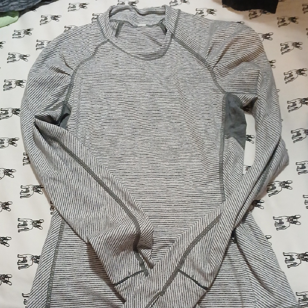 Lululemon Athletica Gray Raglan Sweatshirt Fitted Ribbed